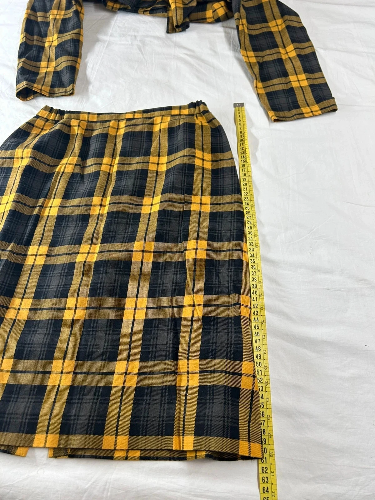 Vintage black and yellow plaid Régine blazer skirt combo set – photo 10